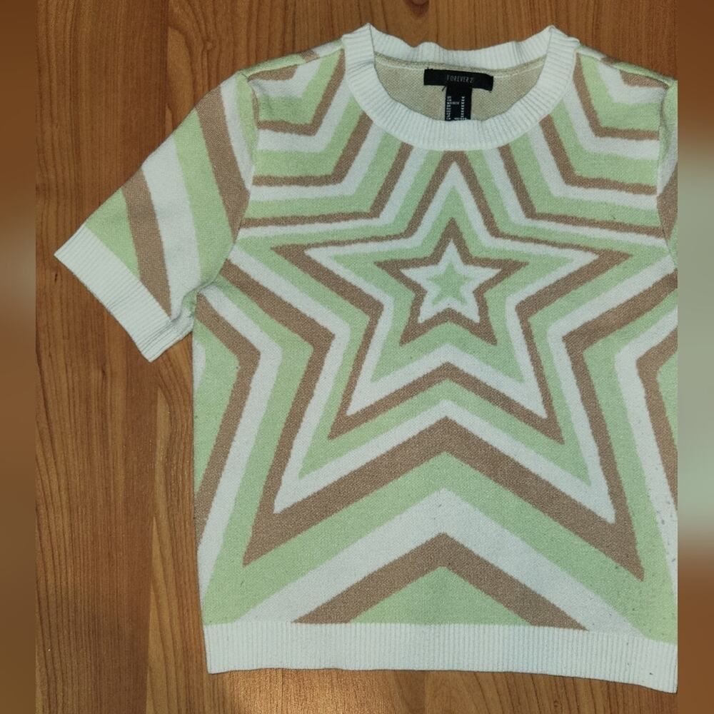 Forever 21 Star Trace Short Sleeve sz M EUC - Picture 10 of 10